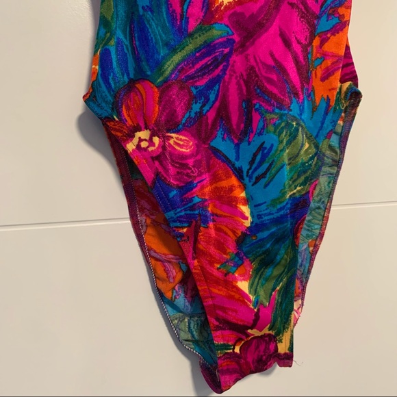 Vintage Floral One Piece Bathing Suit - Picture 4 of 12